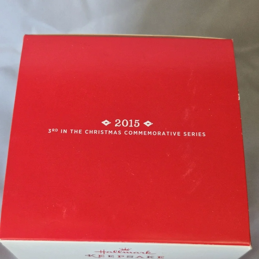 Hallmark Keepsake 2015 Christmas Commemorative Ornament QX9197 Glass Ball